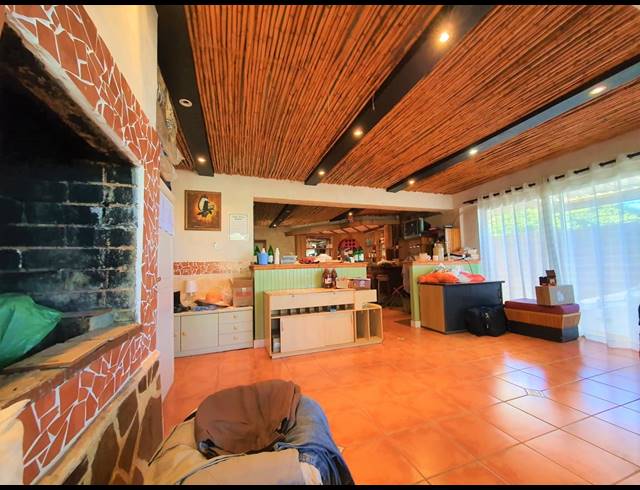 5 BEDROOM HOUSE FOR SALE IN PAROW NORTH